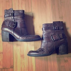 Naya Brown Leather Ankle Boots Size 6